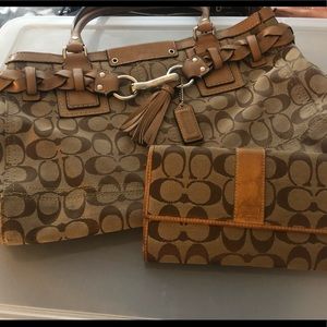 Coach SET w/(broken zips) “sold AS IS - Price to Sell”